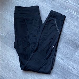 Black lululemon leggings